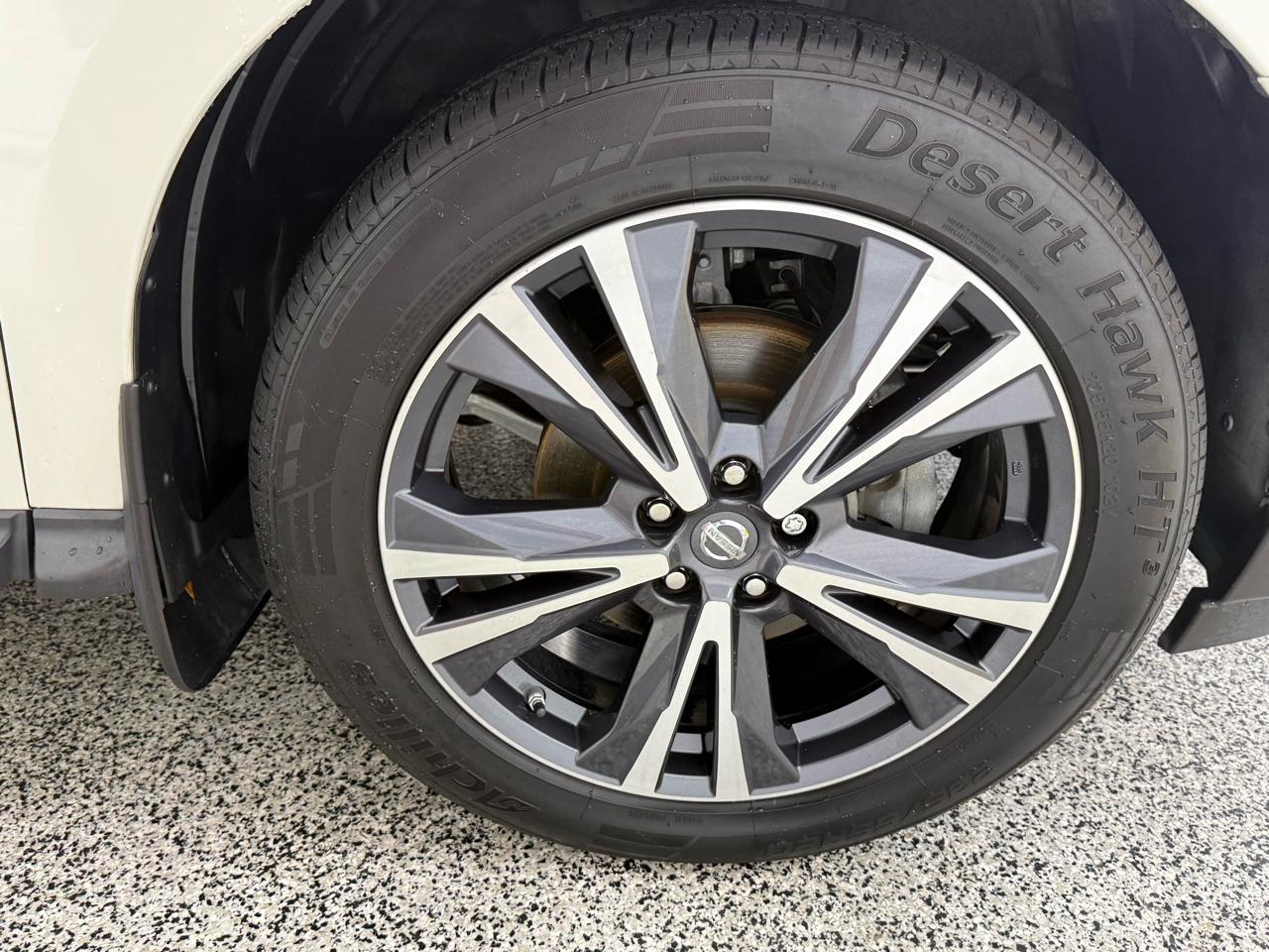 Nissan Pathfinder  2018