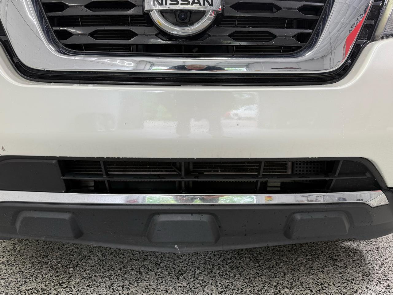 Nissan Pathfinder  2018