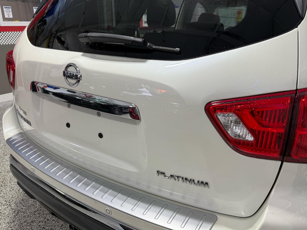 Nissan Pathfinder  2018