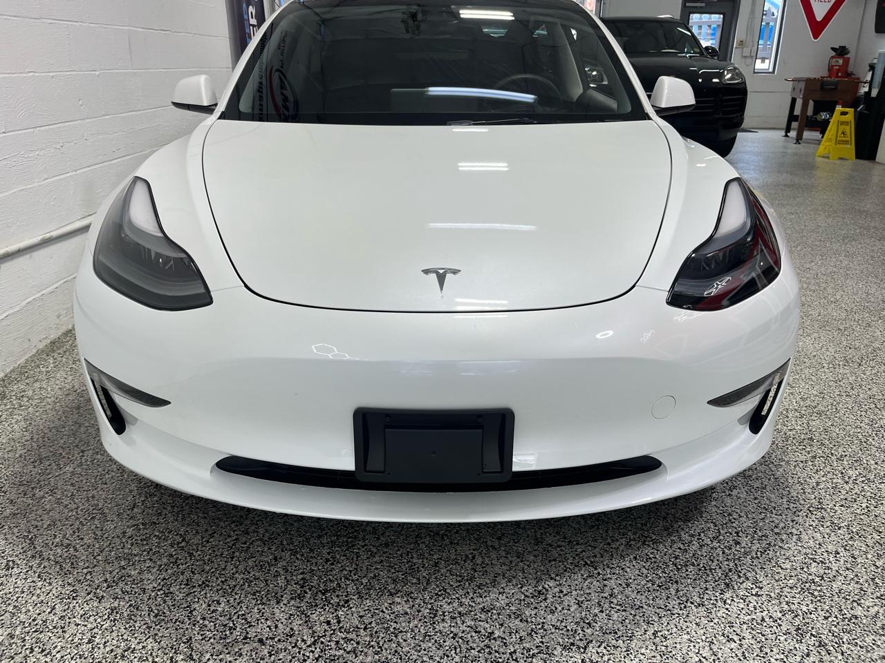 Tesla Model 3  2023
