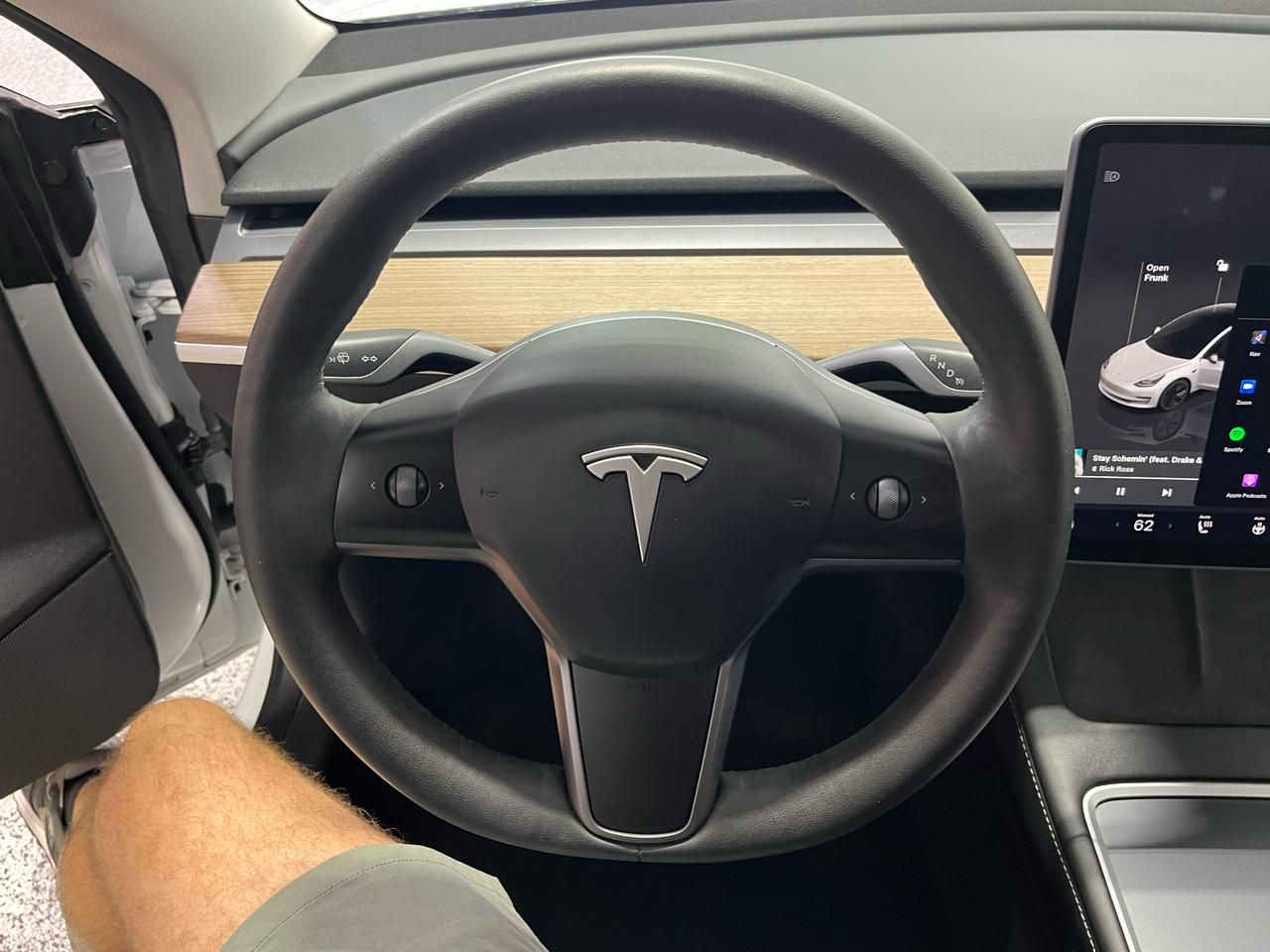 Tesla Model 3  2023
