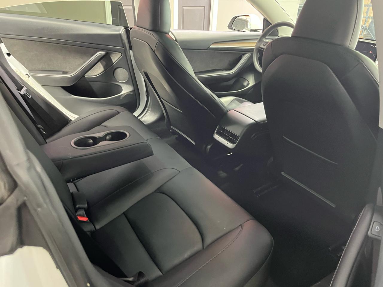 Tesla Model 3  2023