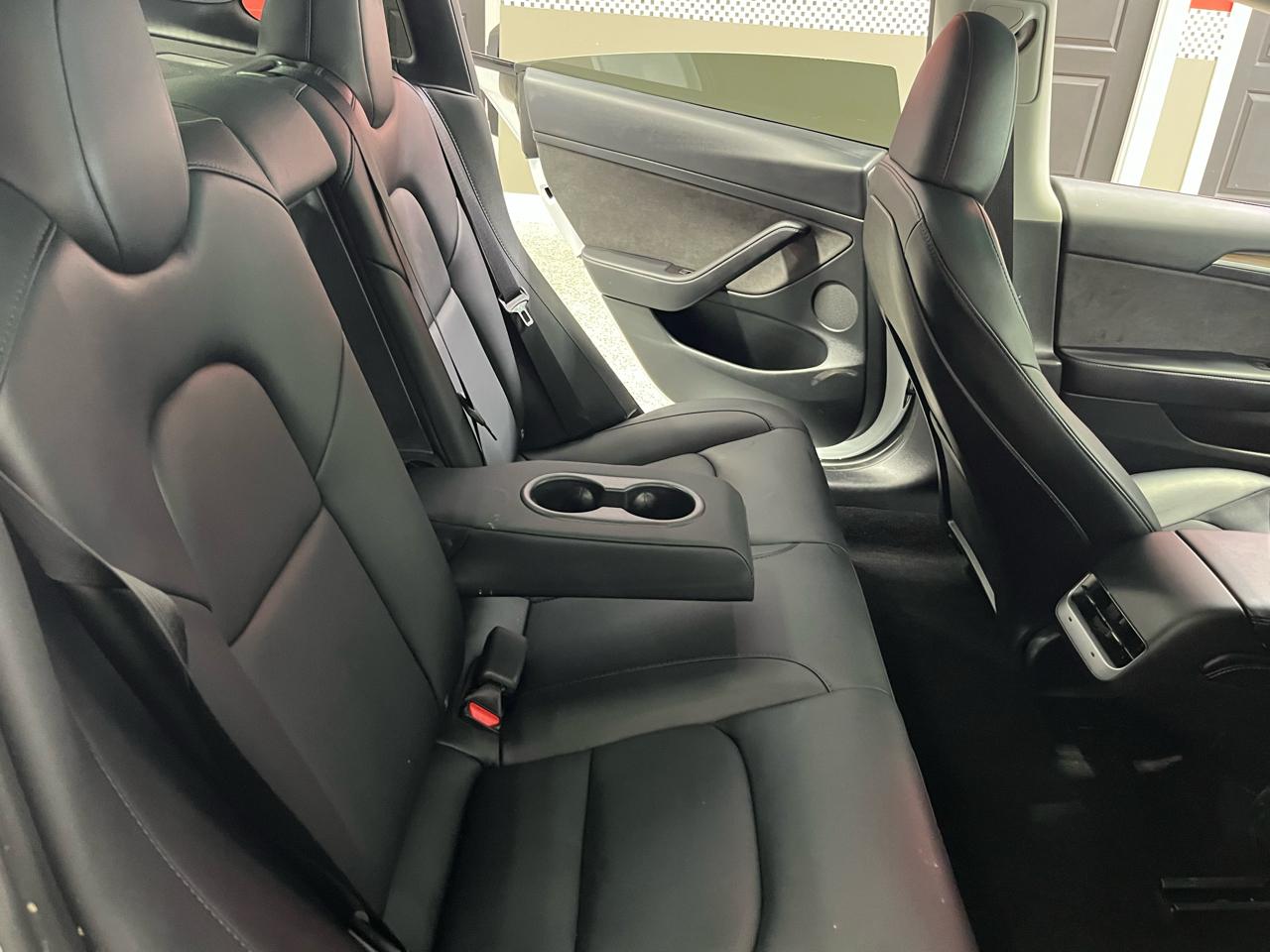 Tesla Model 3  2023