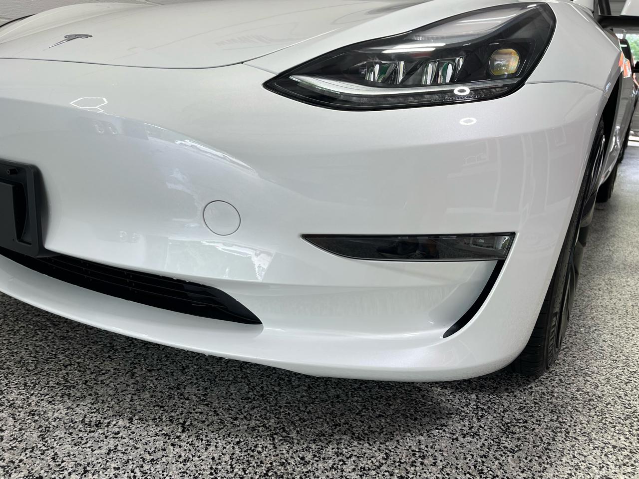 Tesla Model 3  2023
