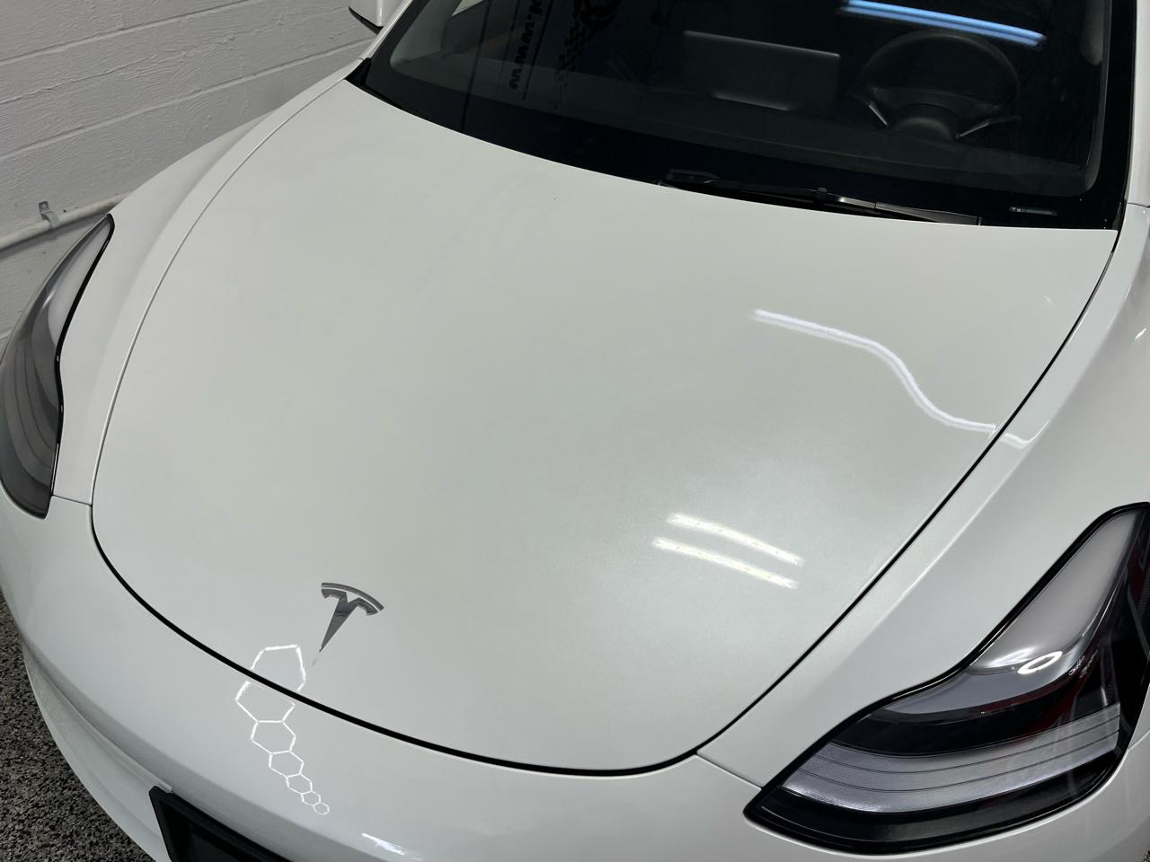 Tesla Model 3  2023