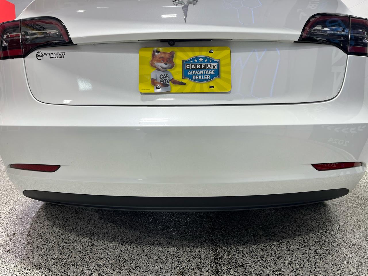 Tesla Model 3  2023