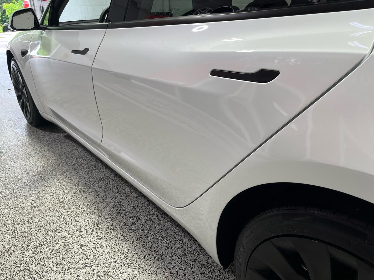 Tesla Model 3  2023