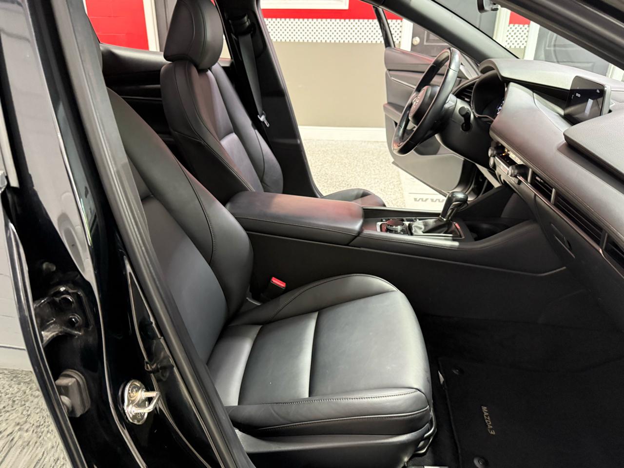 Mazda Mazda3 Hatchback  2023