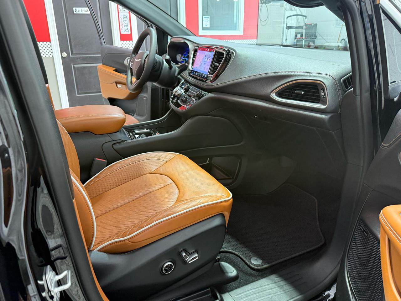 Chrysler Pacifica  2025