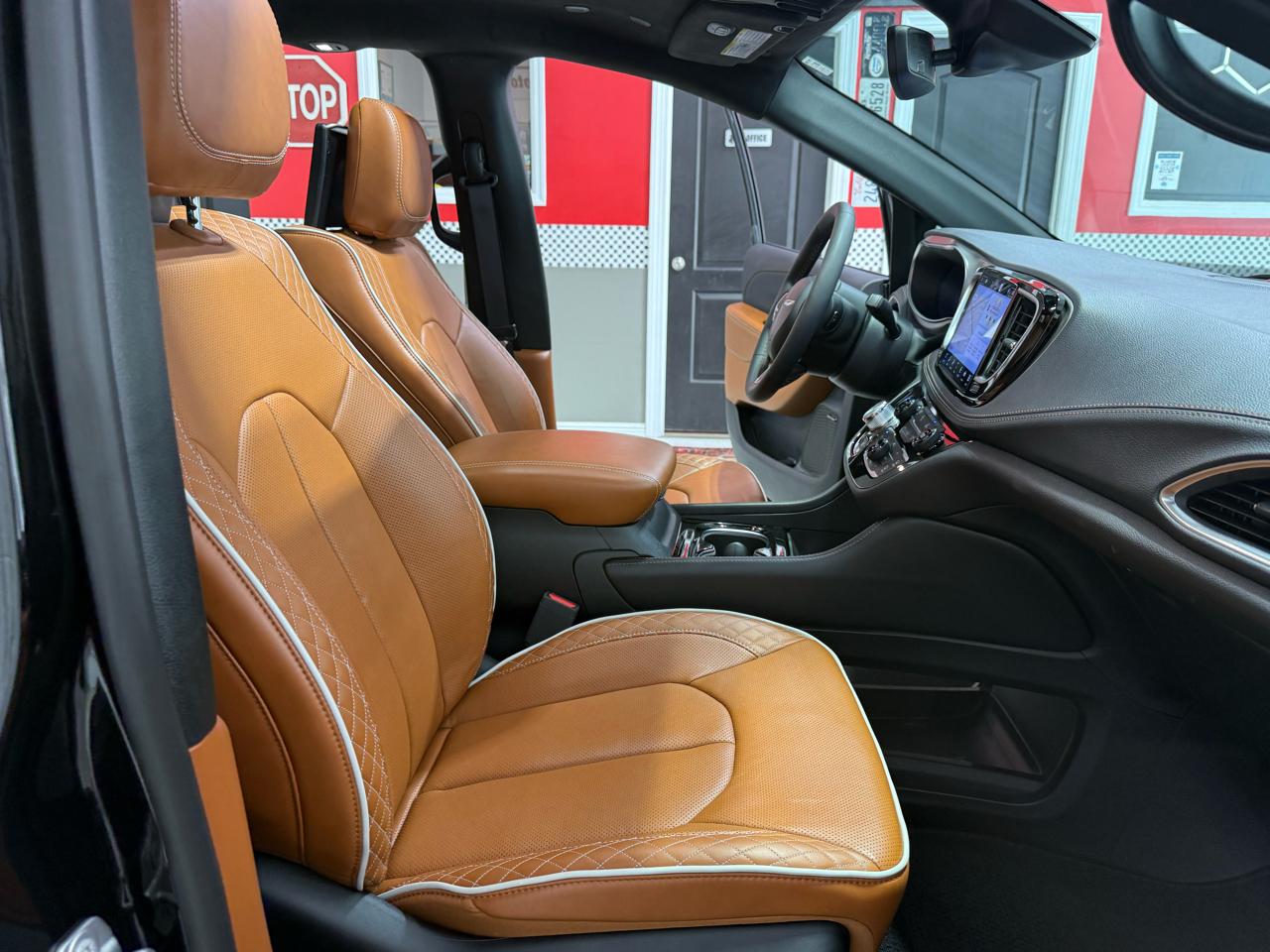 Chrysler Pacifica  2025