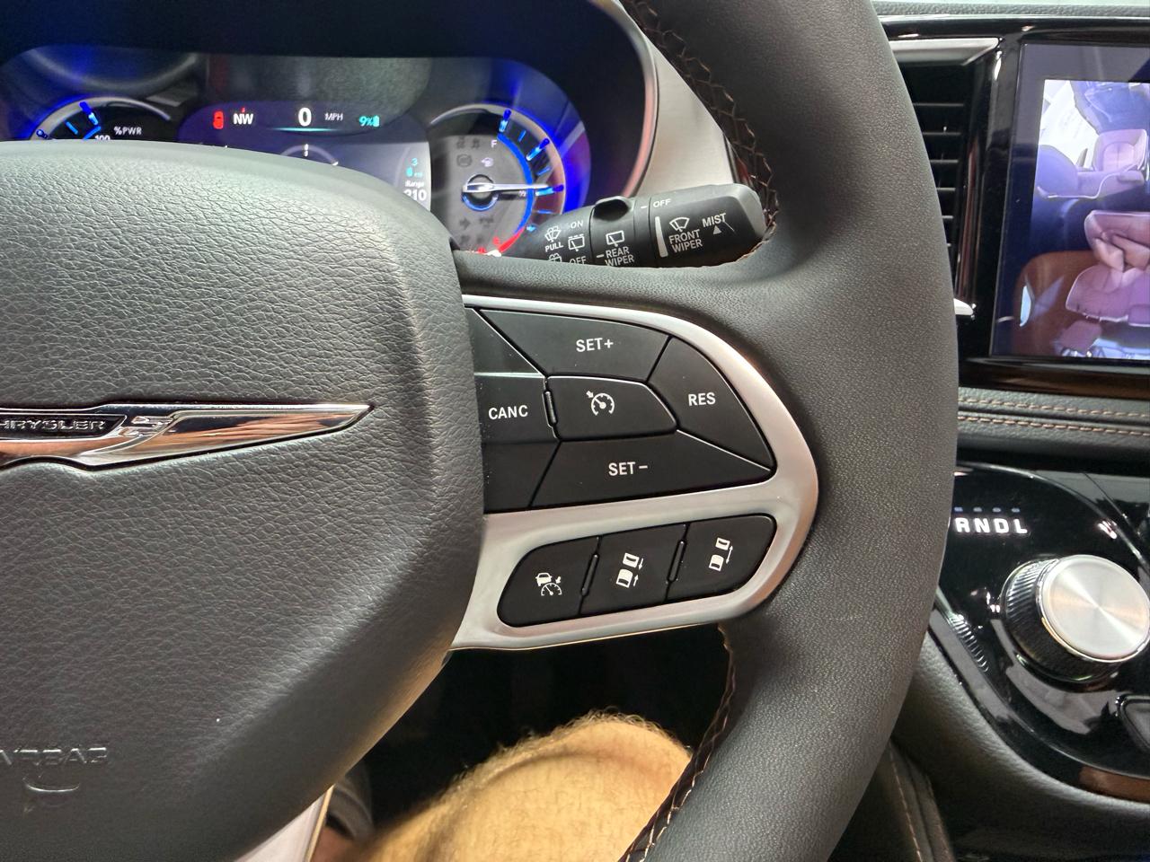 Chrysler Pacifica  2025