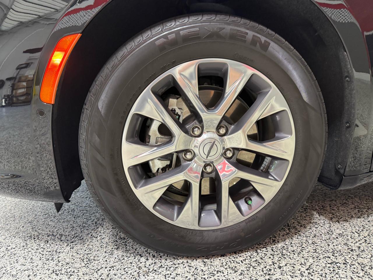 Chrysler Pacifica  2025