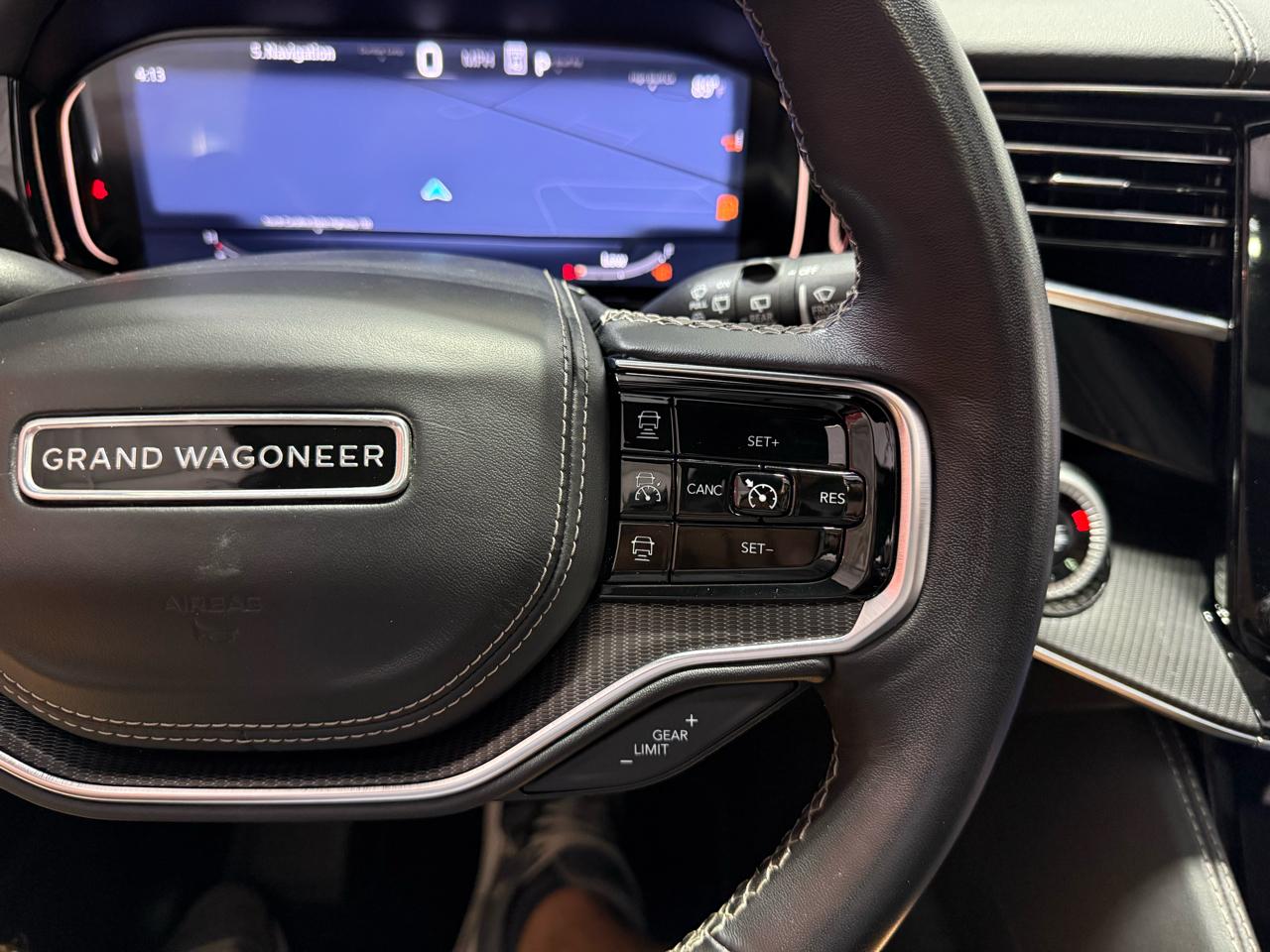 Jeep Grand Wagoneer L  2024