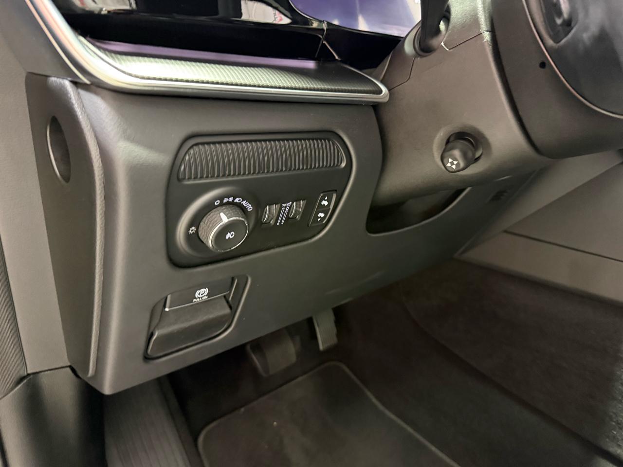 Jeep Grand Wagoneer L  2024