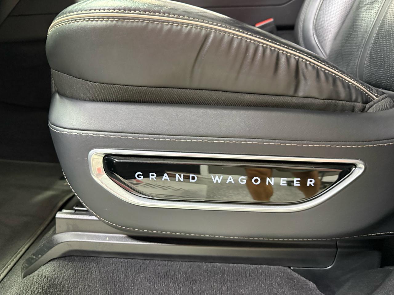 Jeep Grand Wagoneer L  2024