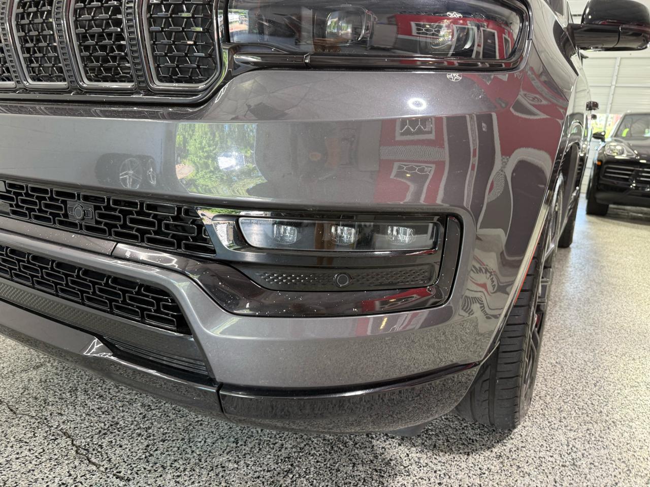 Jeep Grand Wagoneer L  2024
