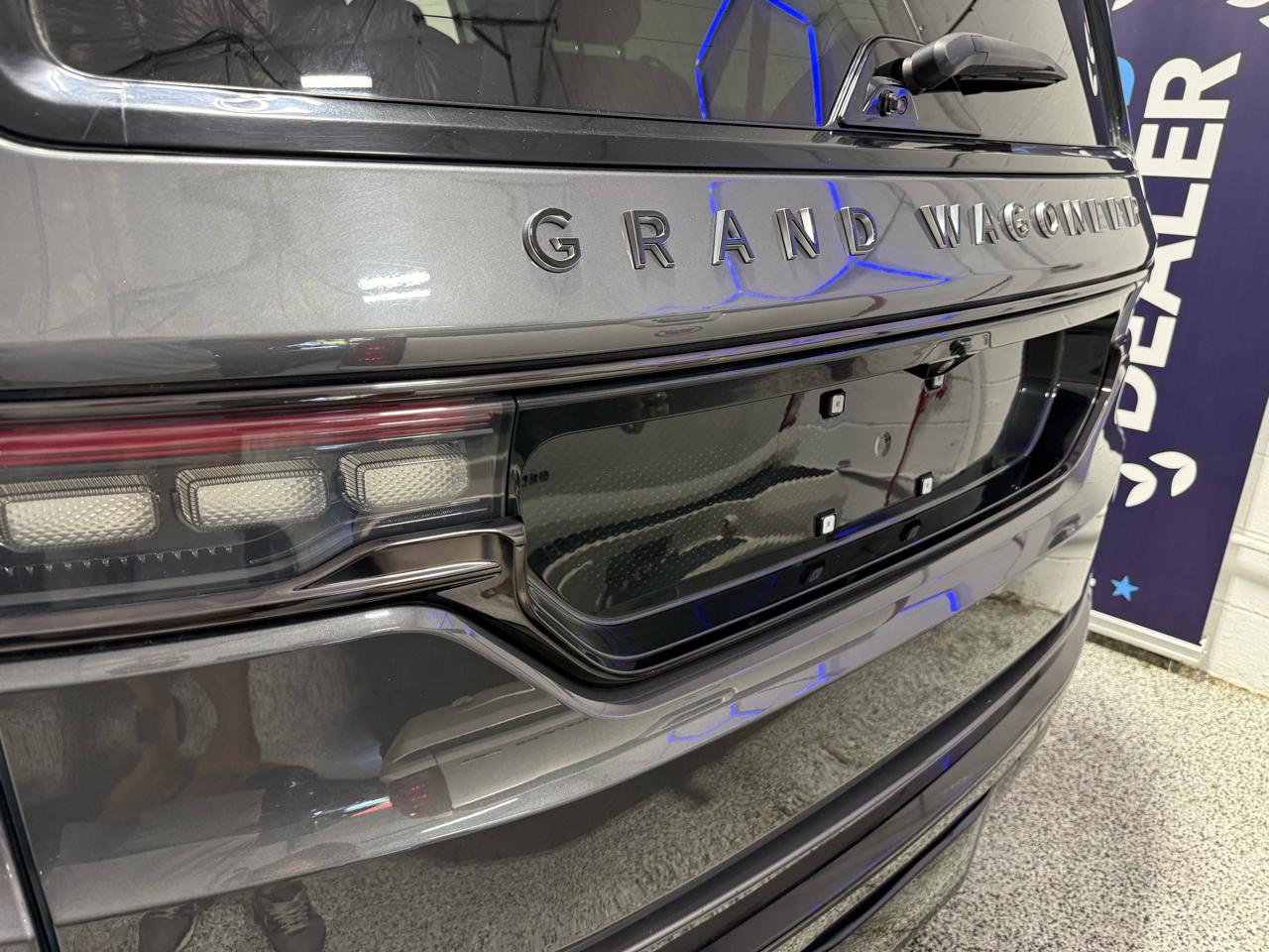Jeep Grand Wagoneer L  2024
