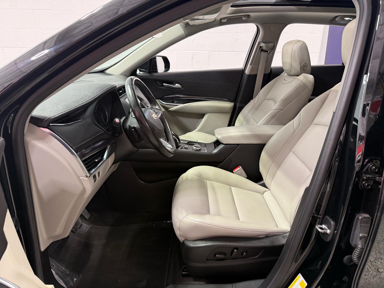 Cadillac XT4  2023