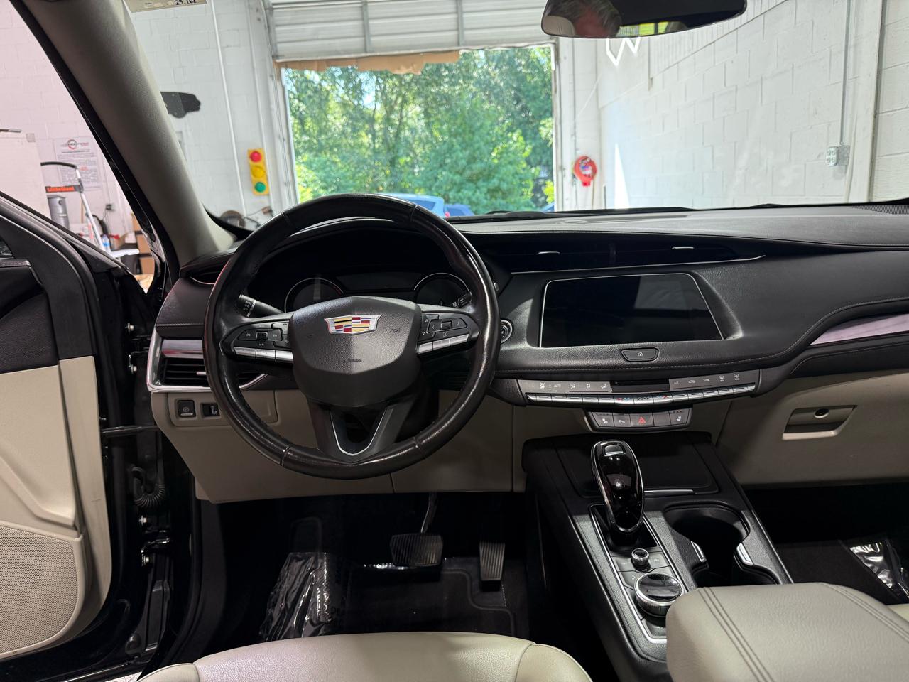Cadillac XT4  2023
