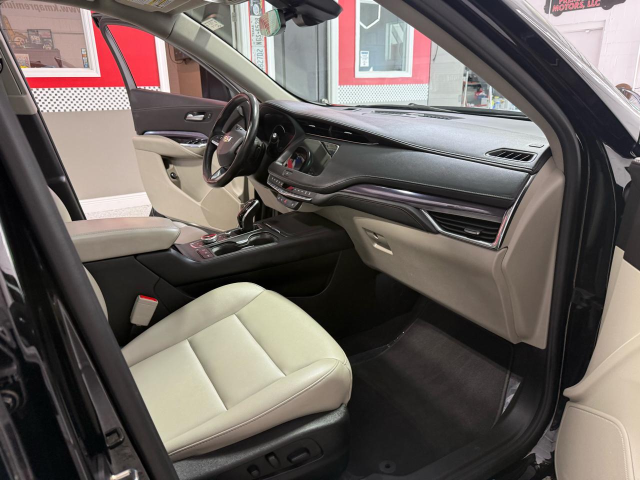 Cadillac XT4  2023