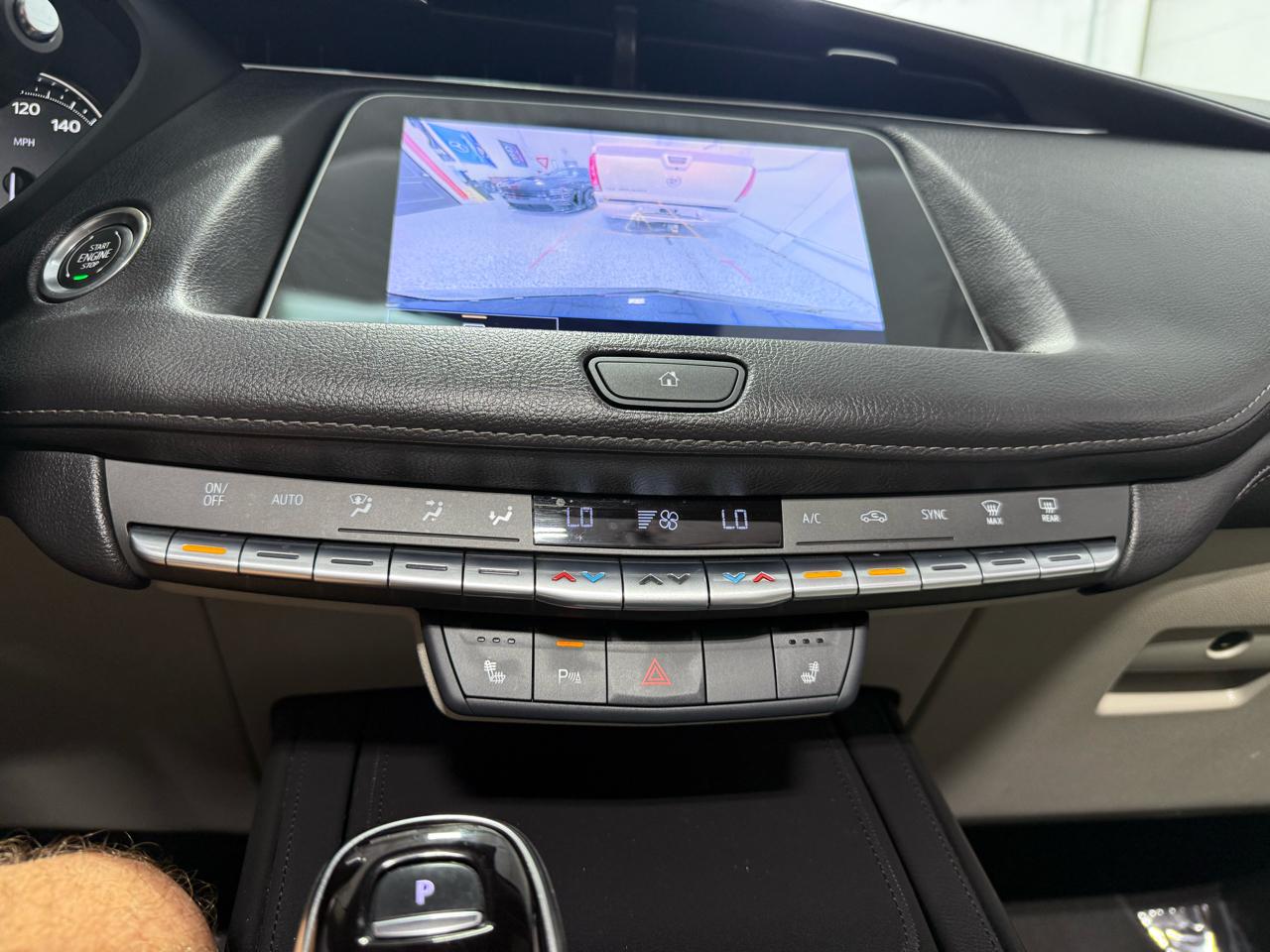 Cadillac XT4  2023