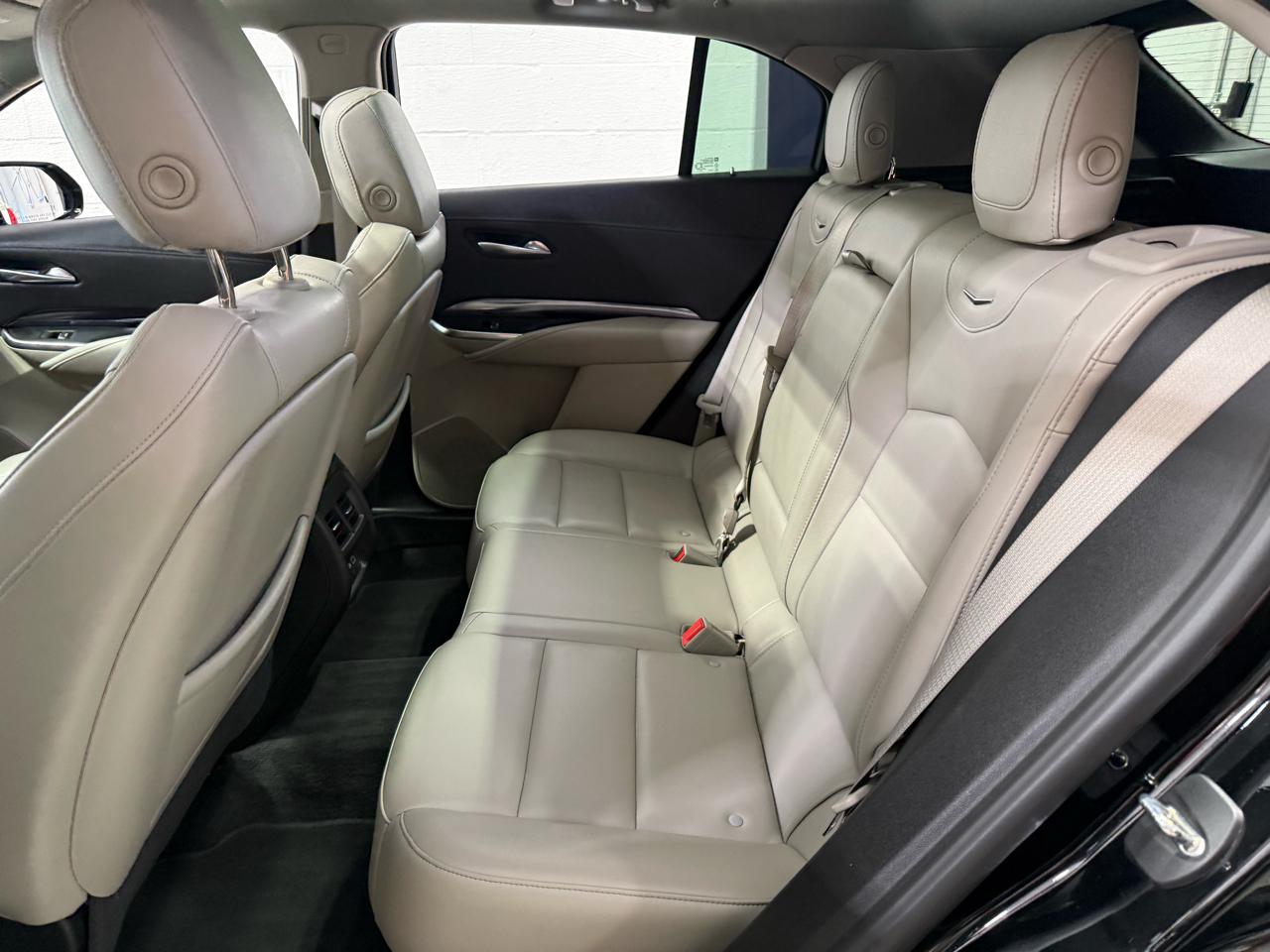 Cadillac XT4  2023