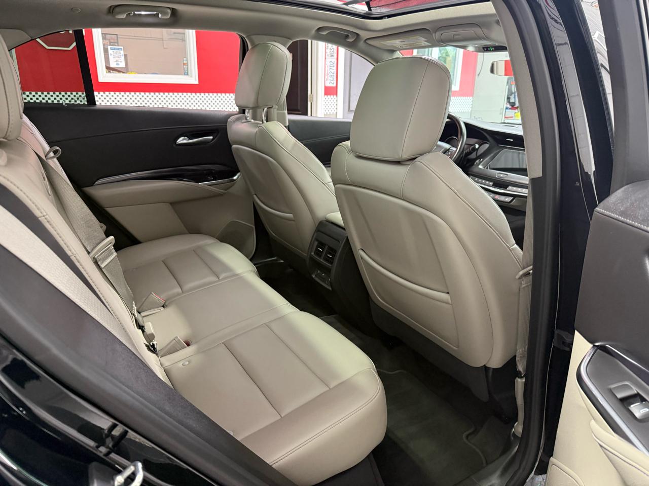 Cadillac XT4  2023