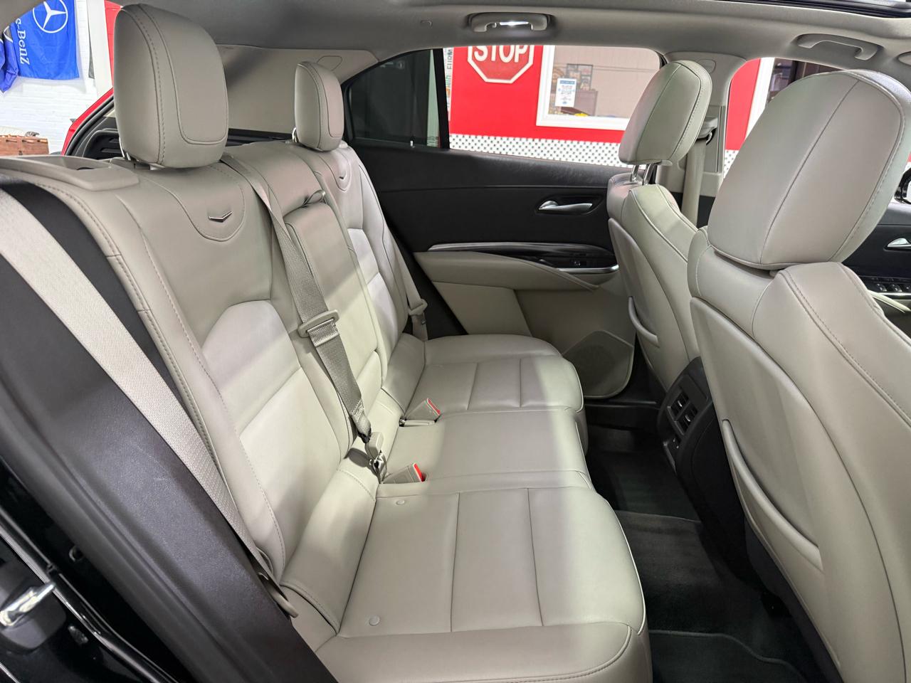 Cadillac XT4  2023