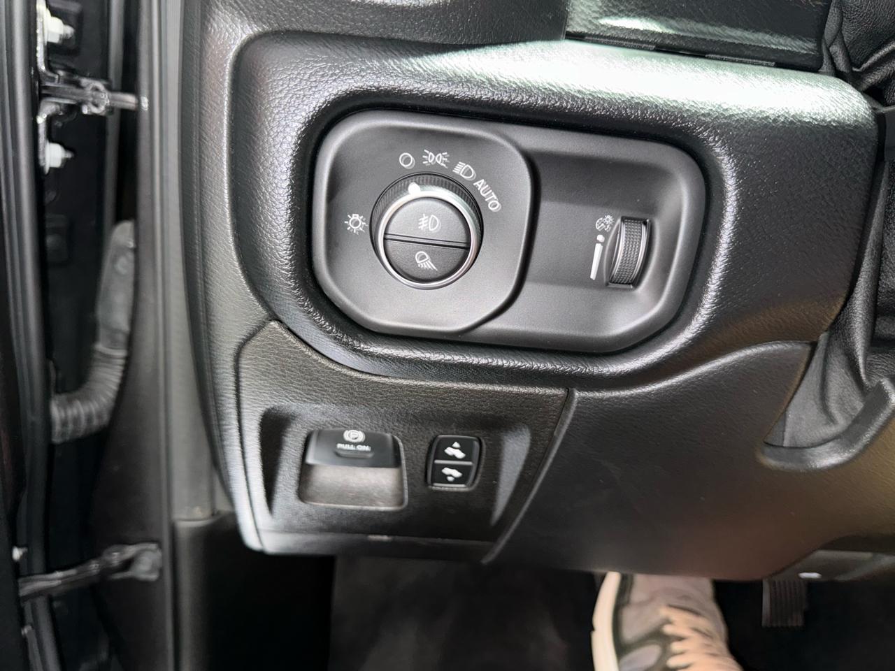 RAM 1500  2021