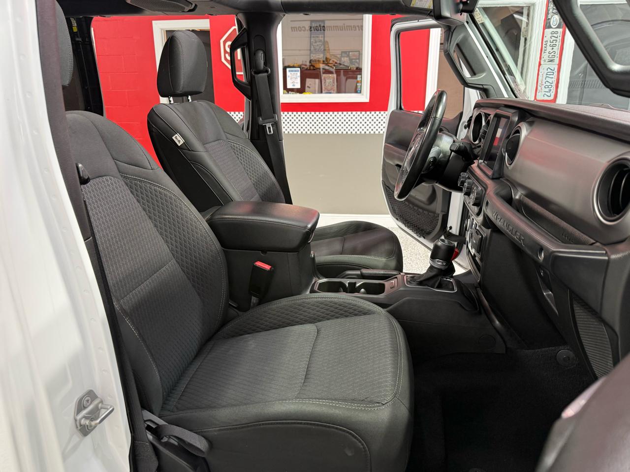 Jeep Wrangler  2021