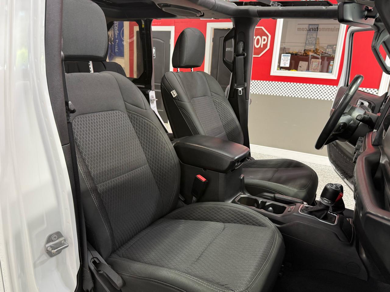 Jeep Wrangler  2021