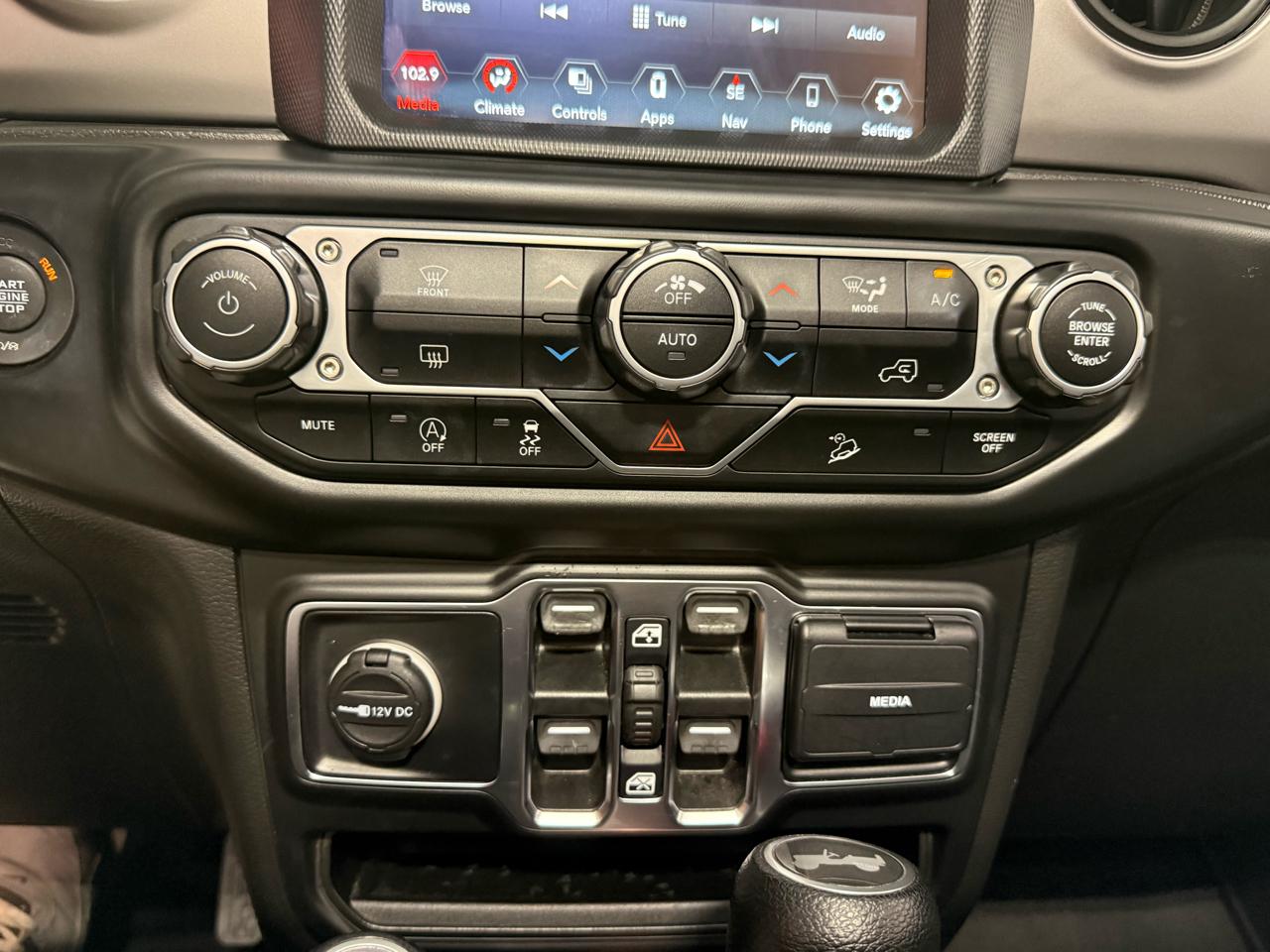 Jeep Wrangler  2021