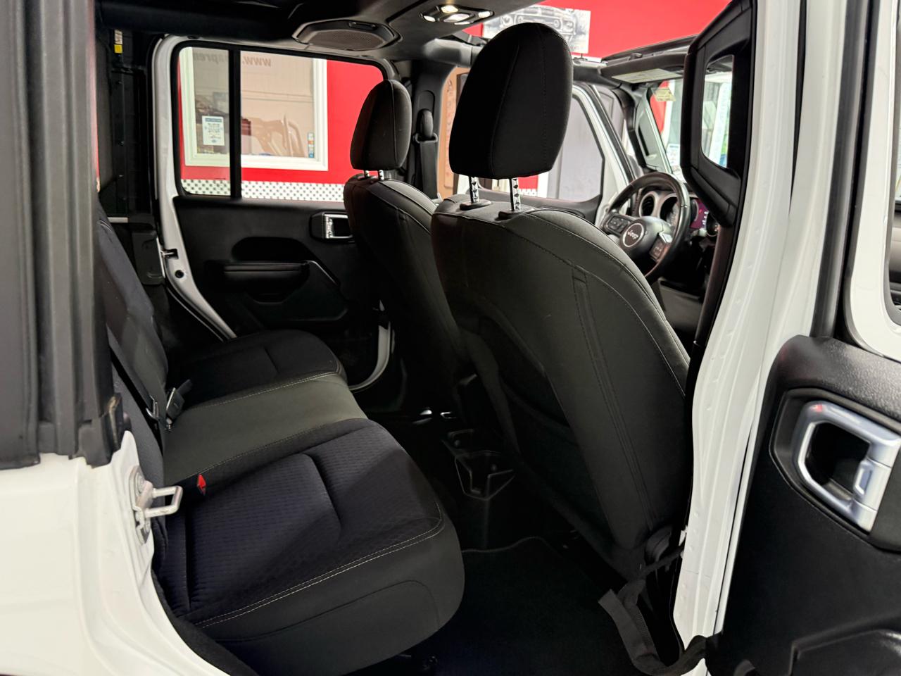Jeep Wrangler  2021