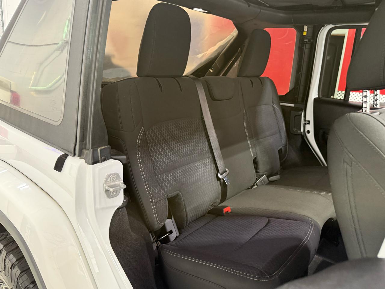 Jeep Wrangler  2021