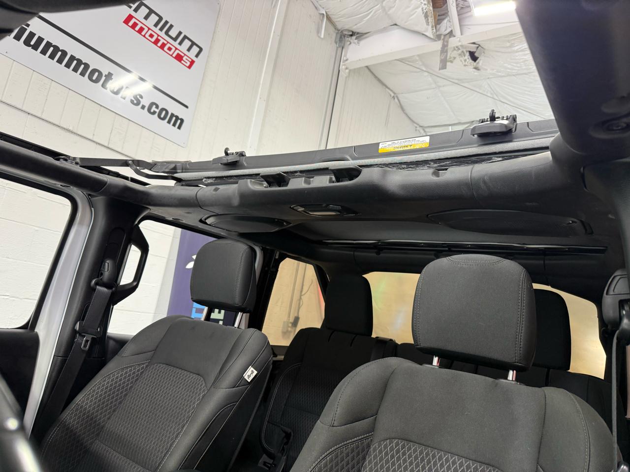 Jeep Wrangler  2021