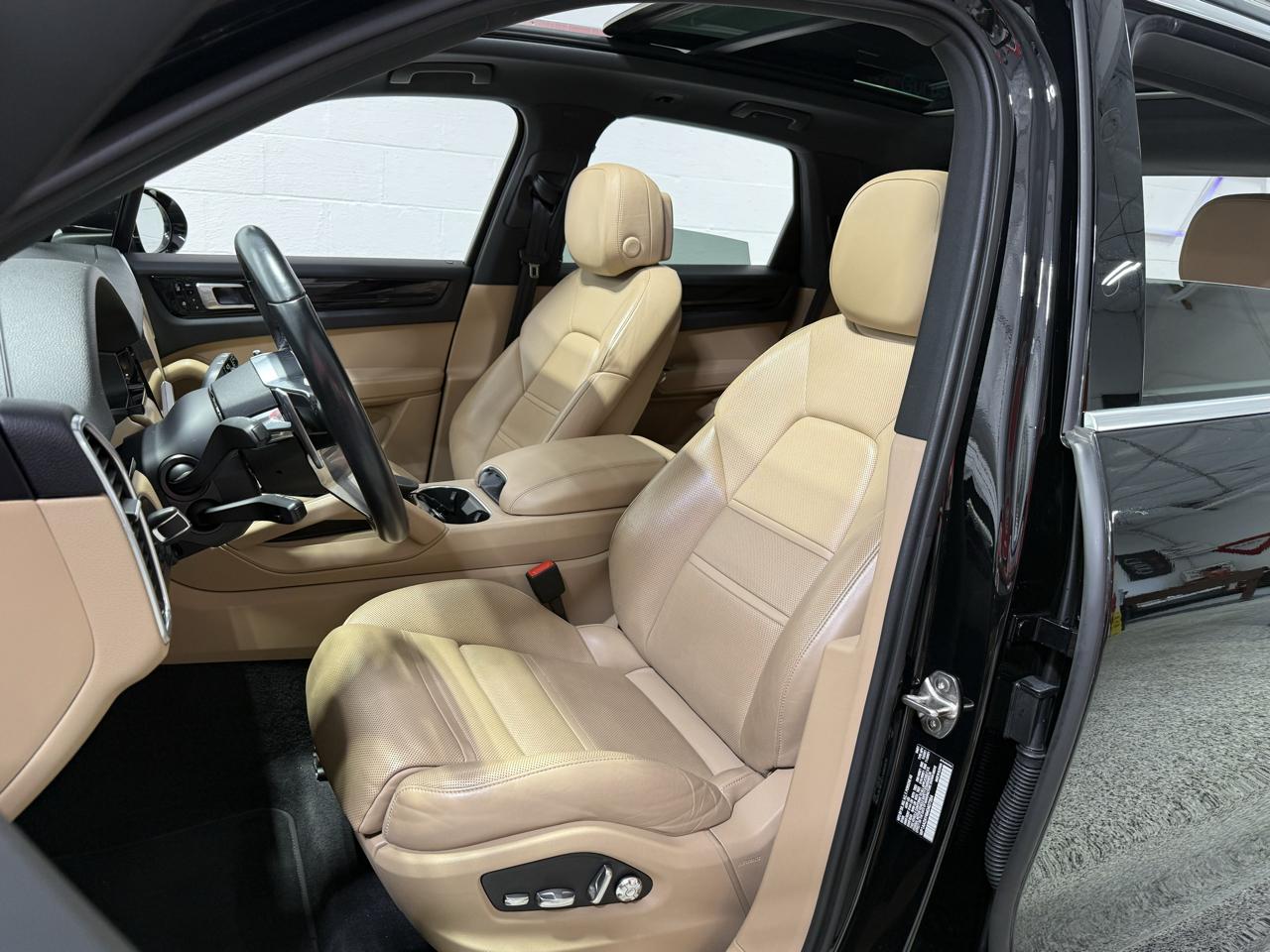 2021 Porsche Cayenne Base - Photo 3