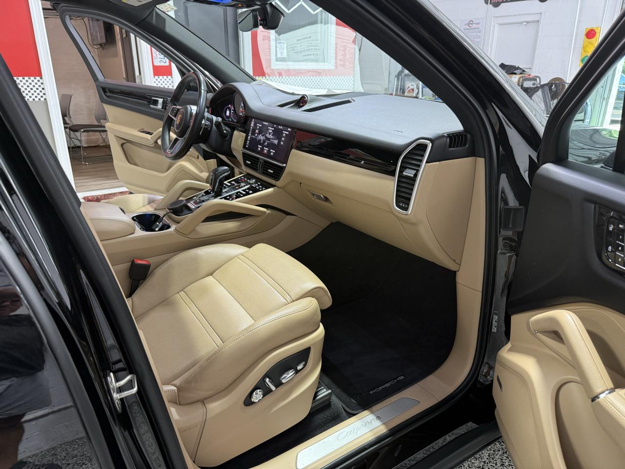 2021 Porsche Cayenne Base - Photo 30