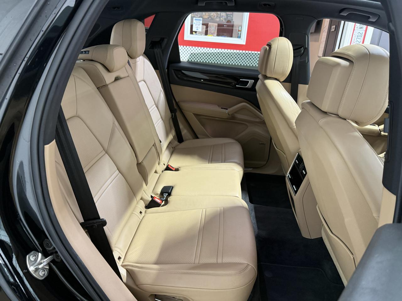 2021 Porsche Cayenne Base - Photo 48