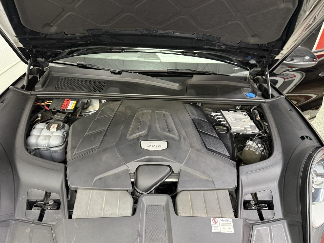 2021 Porsche Cayenne Base - Photo 13