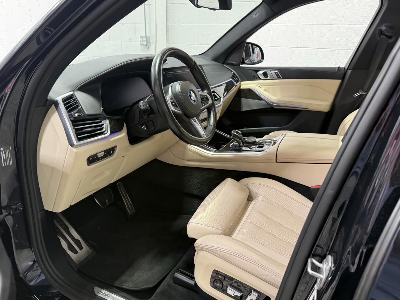 BMW X5 M50i Sports Activity Vehicle 2021