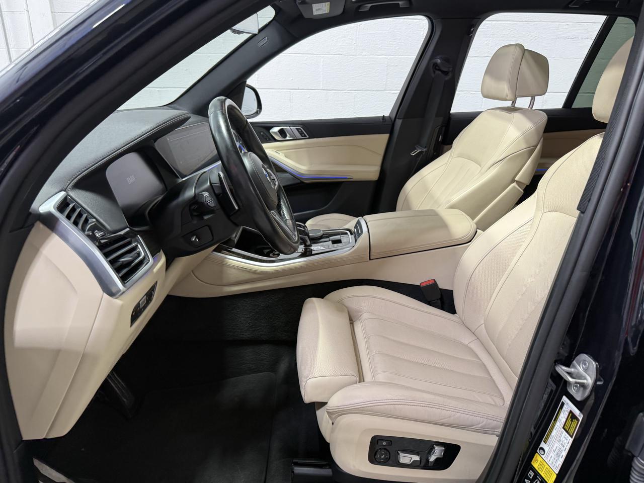 BMW X5 M50i Sports Activity Vehicle 2021