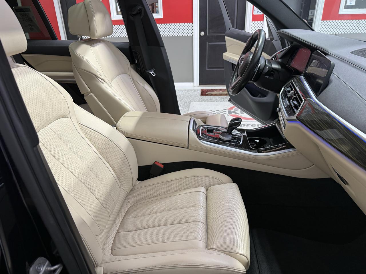BMW X5 M50i Sports Activity Vehicle 2021