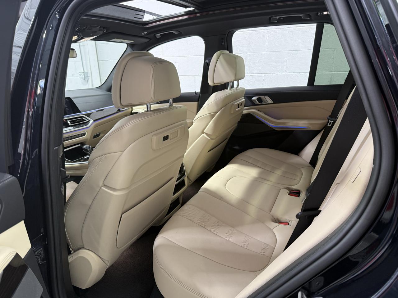 BMW X5 M50i Sports Activity Vehicle 2021