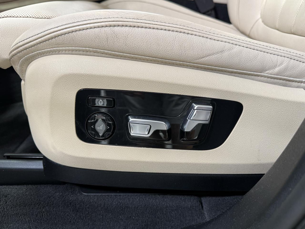 BMW X5 M50i Sports Activity Vehicle 2021