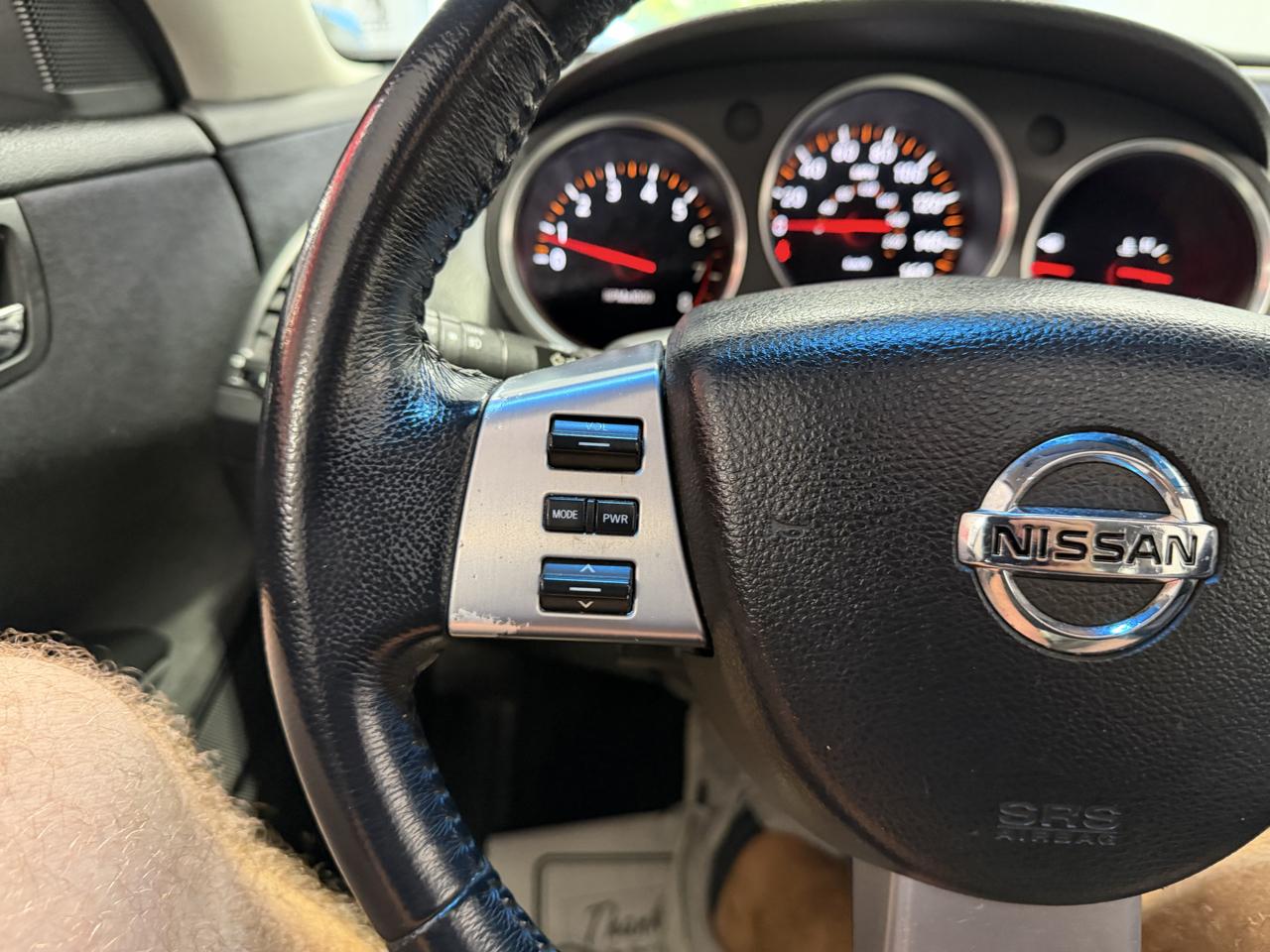 Nissan Maxima 4dr Sdn V6 CVT 3.5 SE 2007