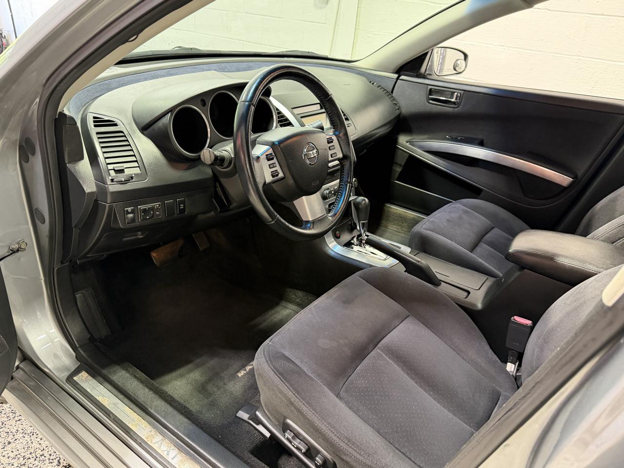 Nissan Maxima 4dr Sdn V6 CVT 3.5 SE 2007