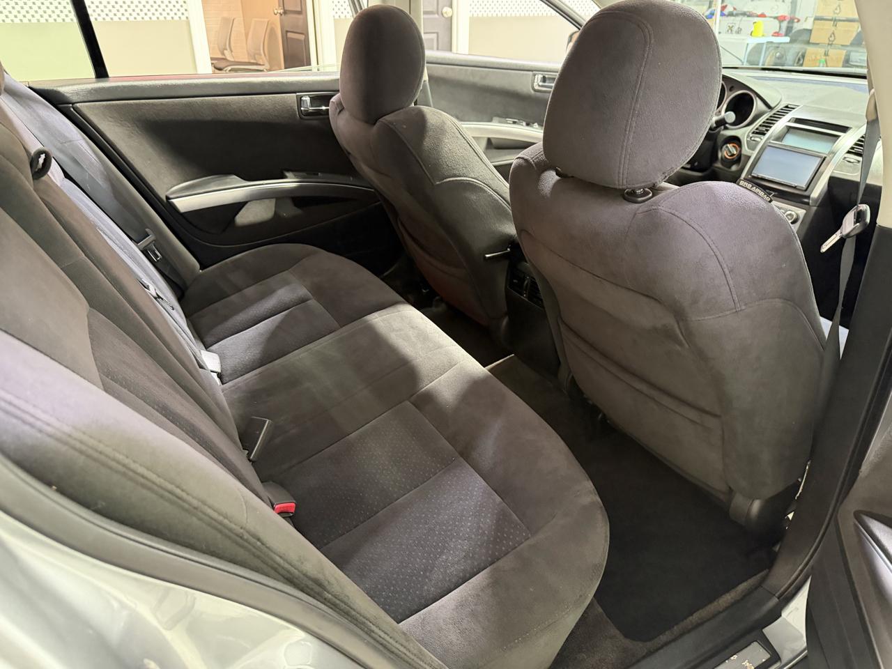 Nissan Maxima 4dr Sdn V6 CVT 3.5 SE 2007