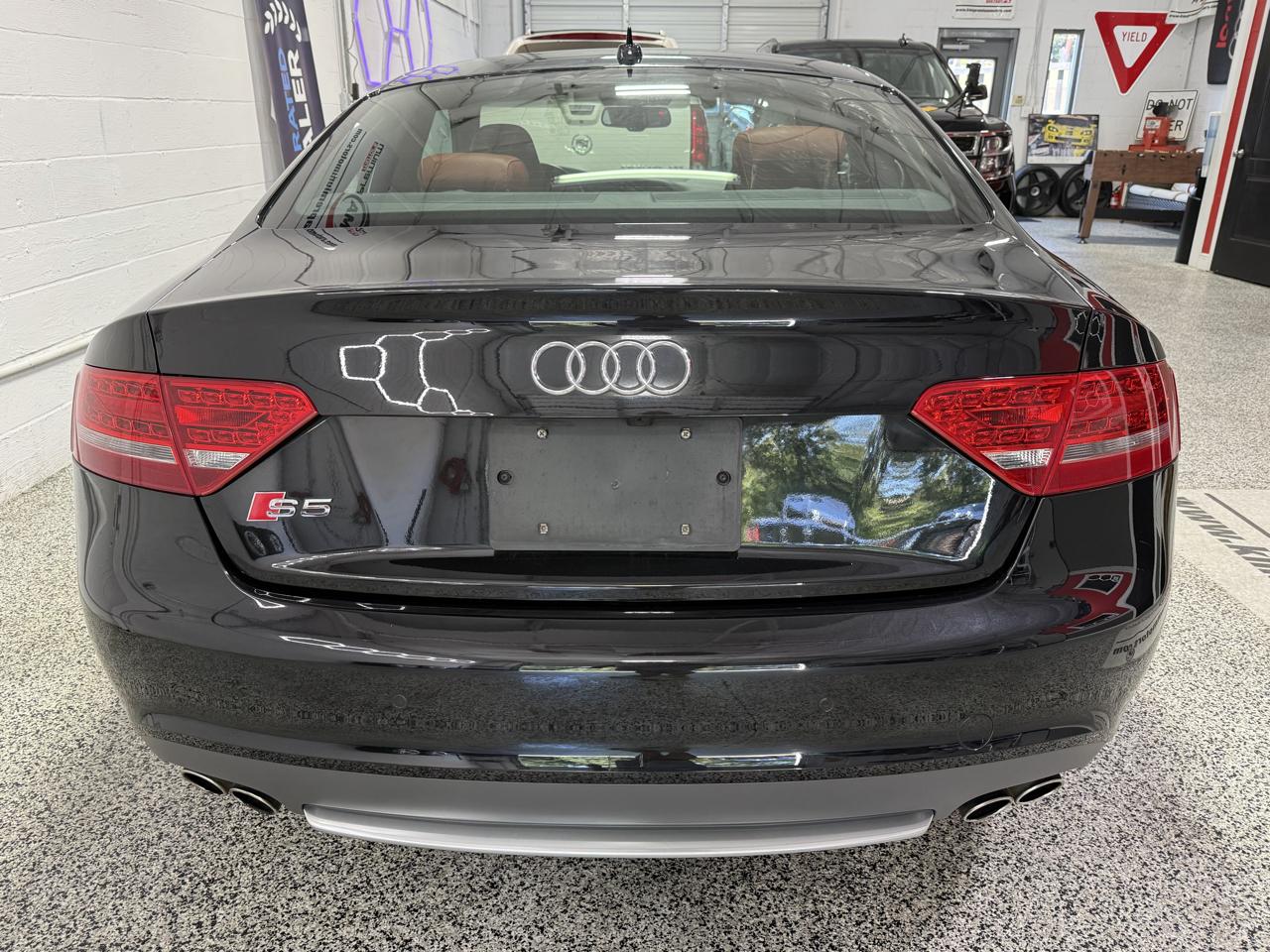 Audi S5  2011