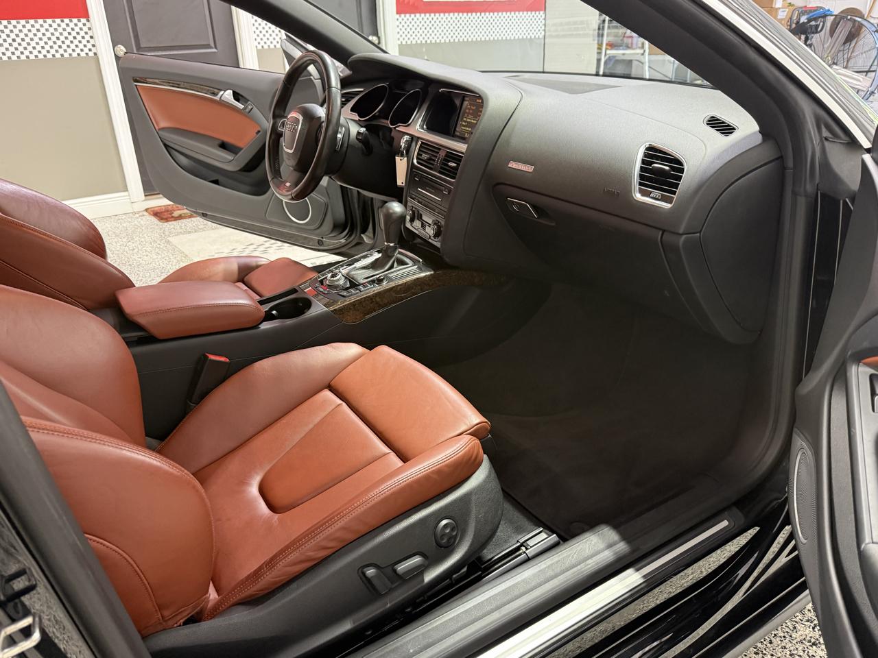 Audi S5  2011