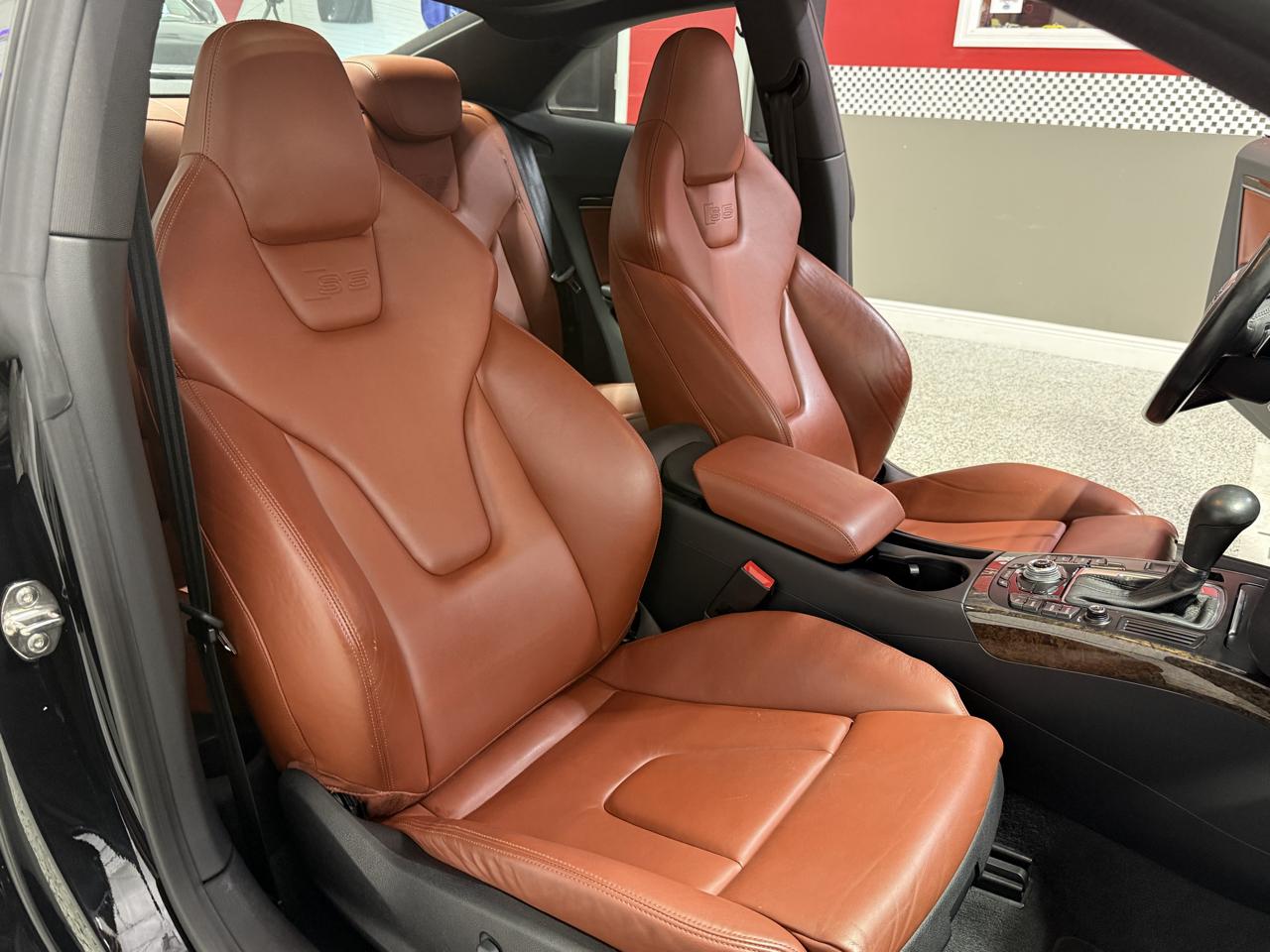 Audi S5  2011